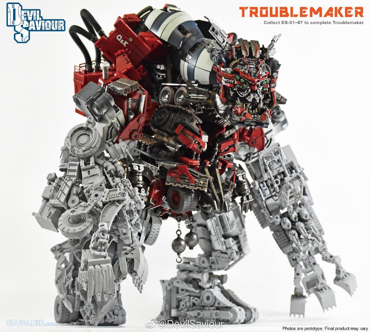 The Woffer Man and Camera Man Speakerman Titan Building Toys
