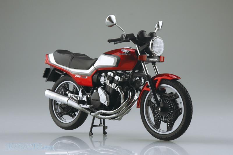 東京MCショーでお披露目】CB400SF用ボルトオン外装キットでCBXが