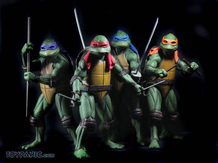 Teenage Mutant Ninja Turtles Donatello TMNT 1990 16.5 Figure NECA